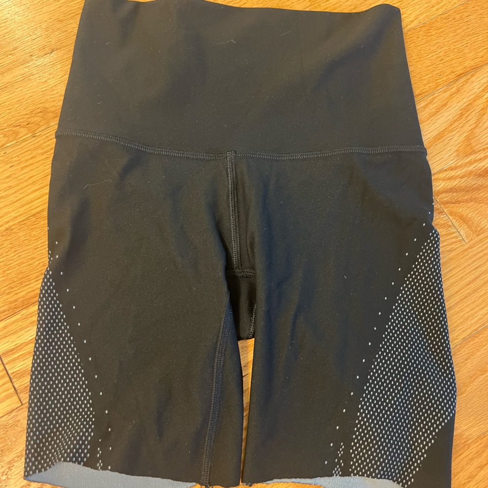 - Lululemon shorts - Picture 2 of 3